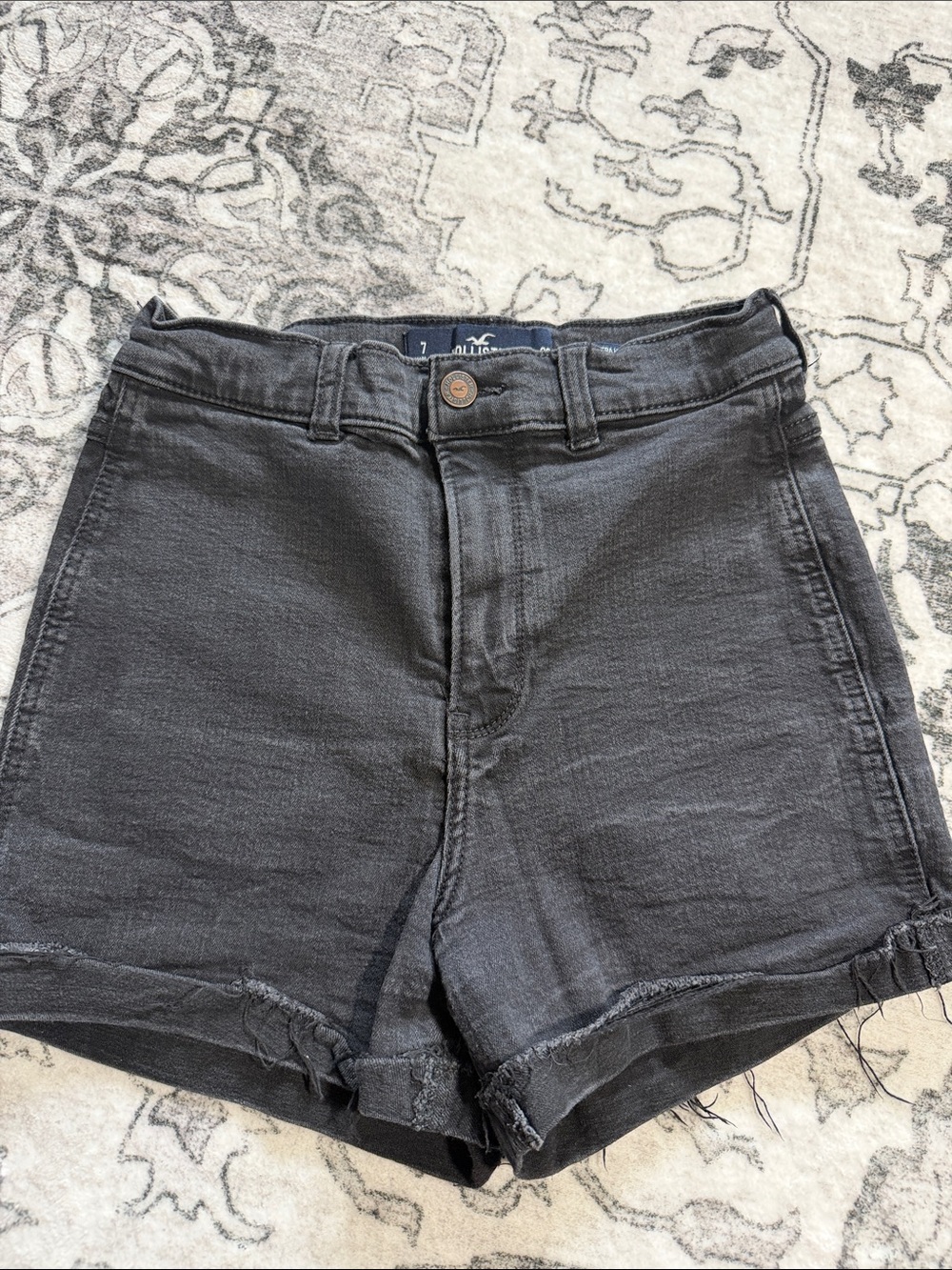 Hollister Black Ulta High-Rise Jean Shorts 3”